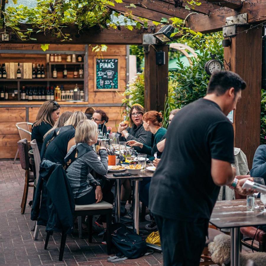 The Mug House Inn Беудли Экстерьер фото